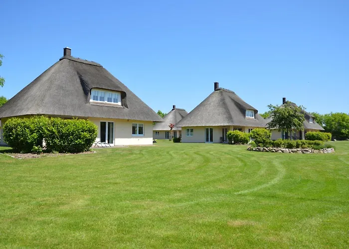 Reetdachhaus 2, Inkl 2 Parkplaetze Casa de Férias *